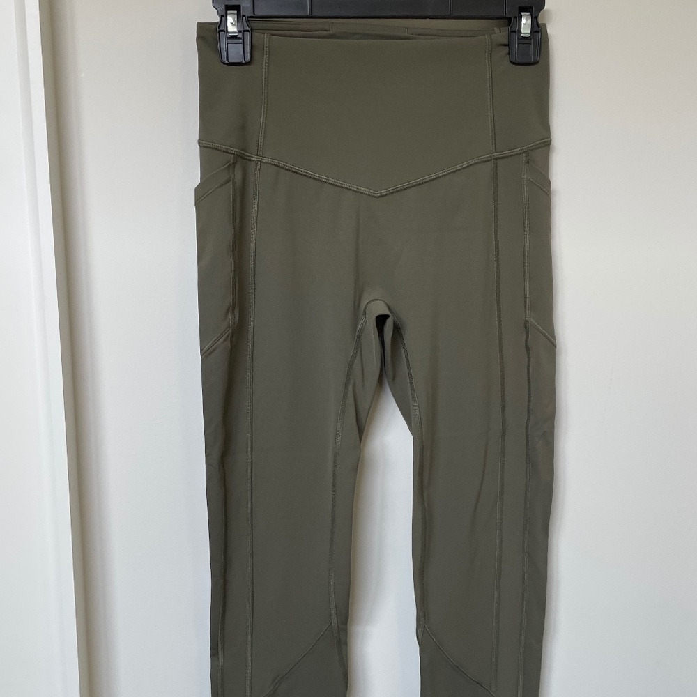Lululemon 7/8 leggings with side pockets